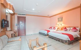 Oyo 671 Hotel Capitol